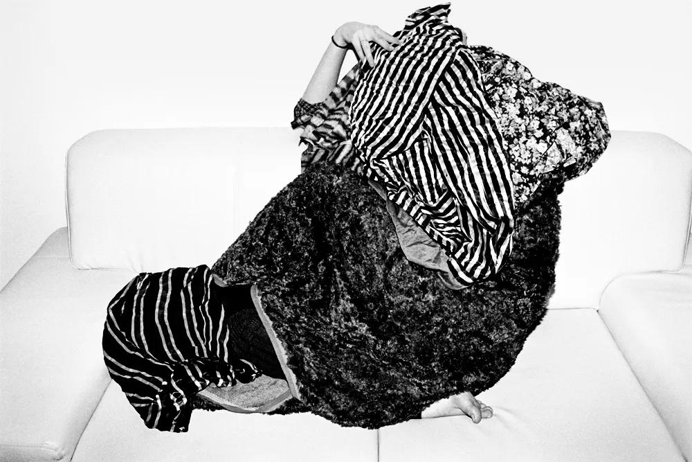 Žena, kůže, tíseň, kost